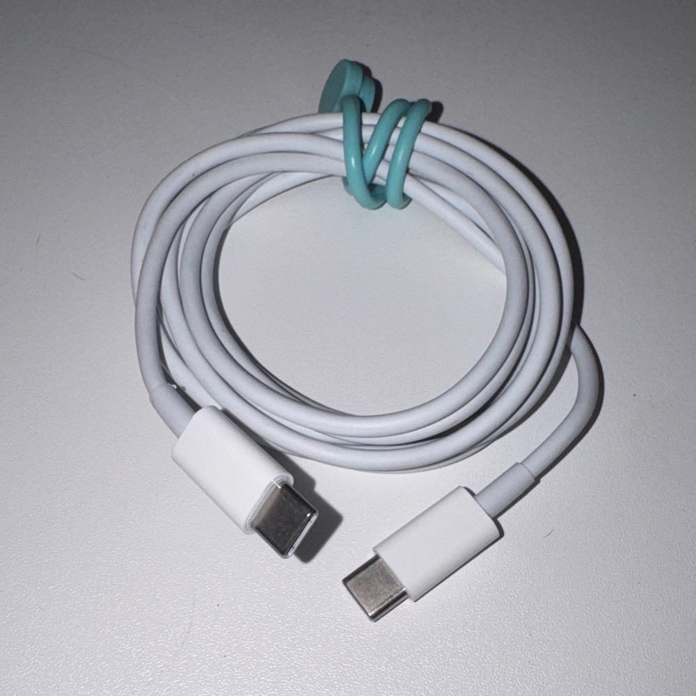 Apple USB-C to USB-C Fast Charging Cable - White 4ft